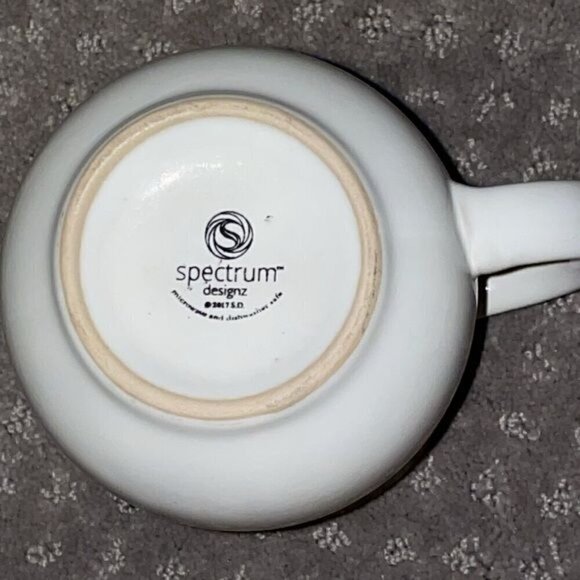 Spectrum Designz Best Dog Mom Ever Mug 16 oz Gift Light Gray Metallic Engraved - Picture 3 of 5